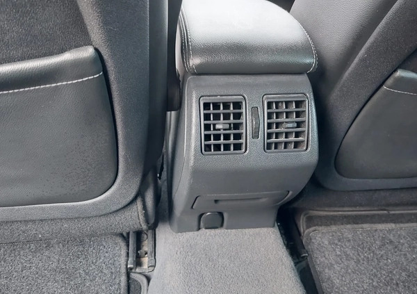 Renault Laguna cena 29800 przebieg: 132154, rok produkcji 2012 z Drezdenko małe 466